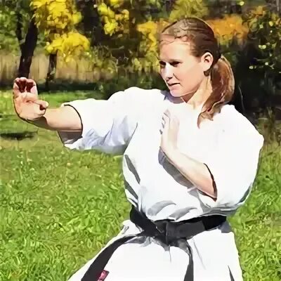 Кимоно каратэ киокушинкай. Карате. Красивые каратистки. Кимоно с черным поясом. Кимоно каратэ киокушинкай.