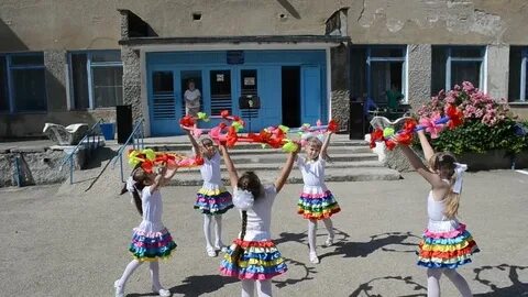 Танец цветов с обручами