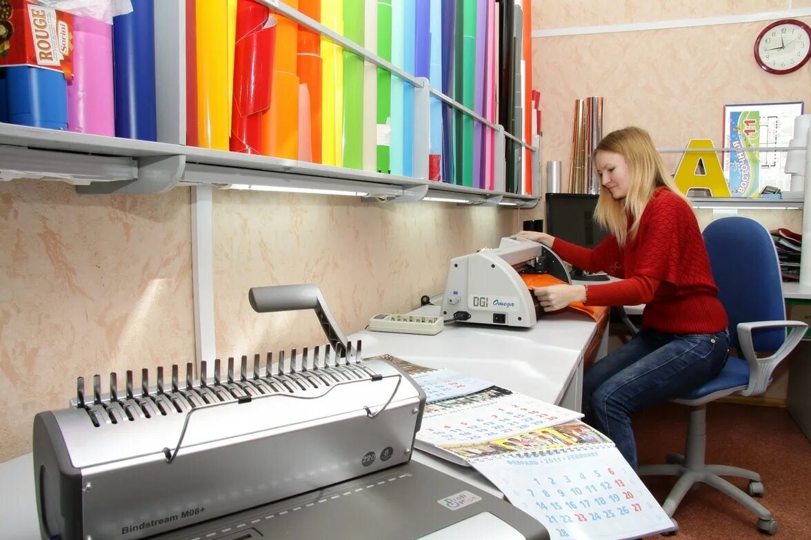 Школьная типография. Минитипография для офиса. Печатник в типографии. Школьная типография. Школьная типография.