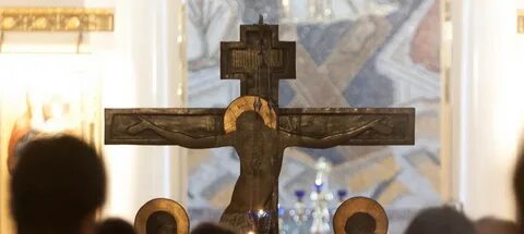 Какие евангелия читают в чистый четверг вечером