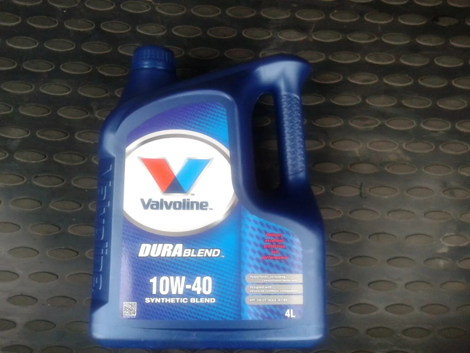 Масло 10w 40 аналоги. Масло Valvoline 10w 40. Масло Вальволин 10w 40 полусинтетика. Масло валволайн 15*40 Diesel Gas. 10 W 40 валволайн San Power.