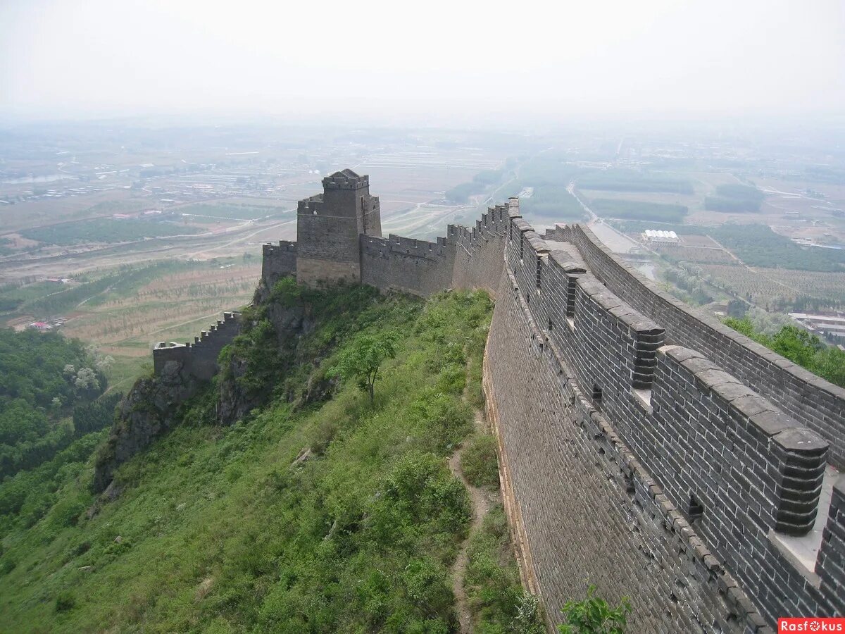 Великая стена россии. Великая китайская стена Хэбэй. Гора Цзяошань (Великая китайская стена)+голова дракона. Китайская Крепостная стена. Нефритовые ворота Великой китайской стены.