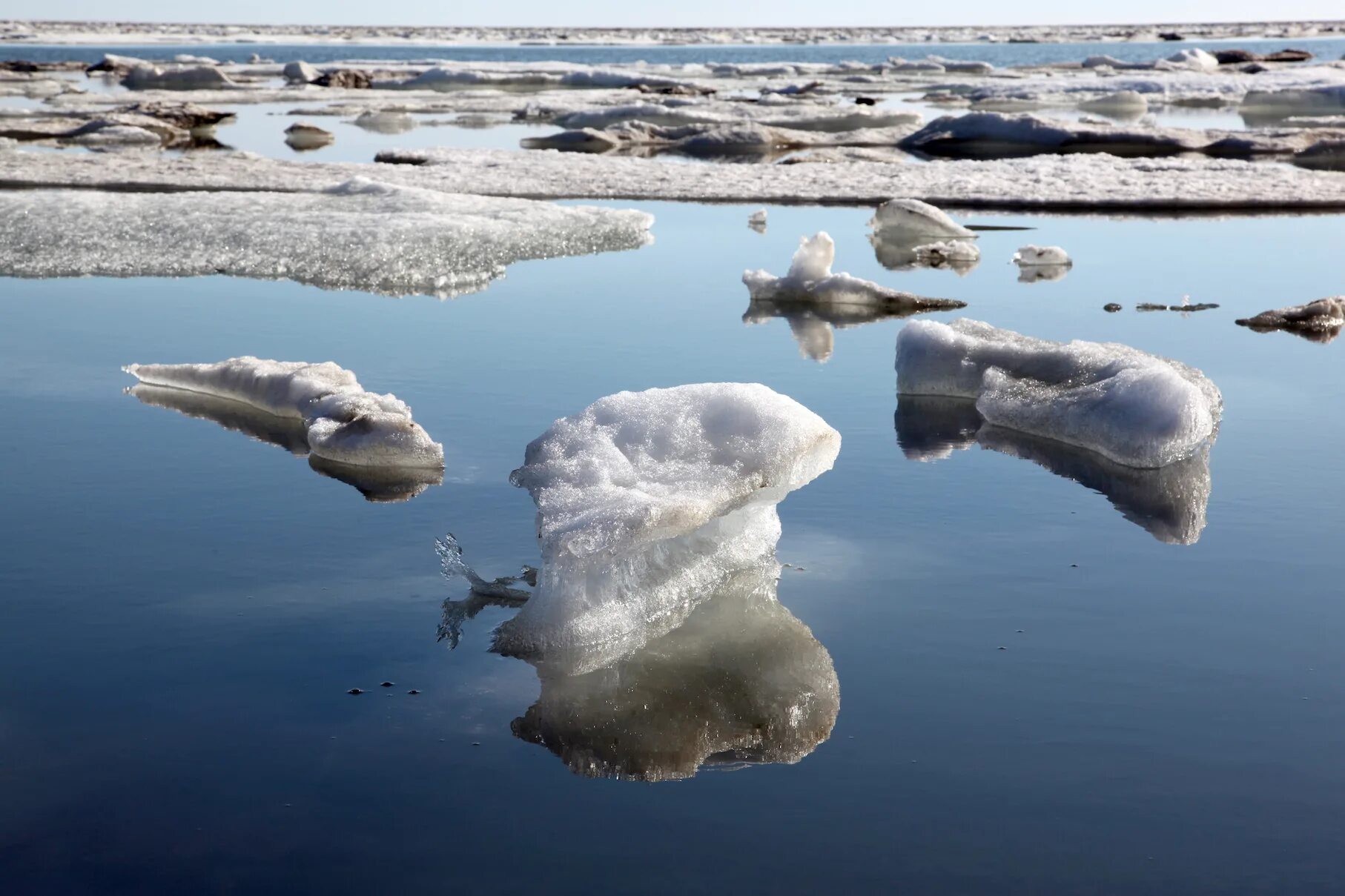 В каком городе можно ожидать потепление. Arctic ice melting. потепление. медленное потепление. потепление природа.