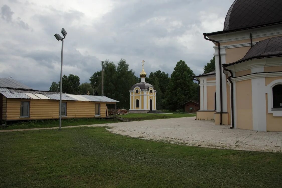 Церковь рождества пресвятой богородицы (курилово). Храм пресвятой богородицы в никольском калужской. Село никольское калужская область. Село никольское калужская область. Село никольское кировская область.
