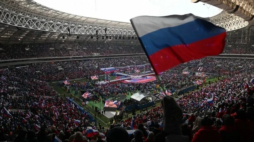День города москва лужники. Лужники прямо сейчас. 10 августа 2024 лужники. День московского спорта в лужниках валиева. Лужники концерты 2024.