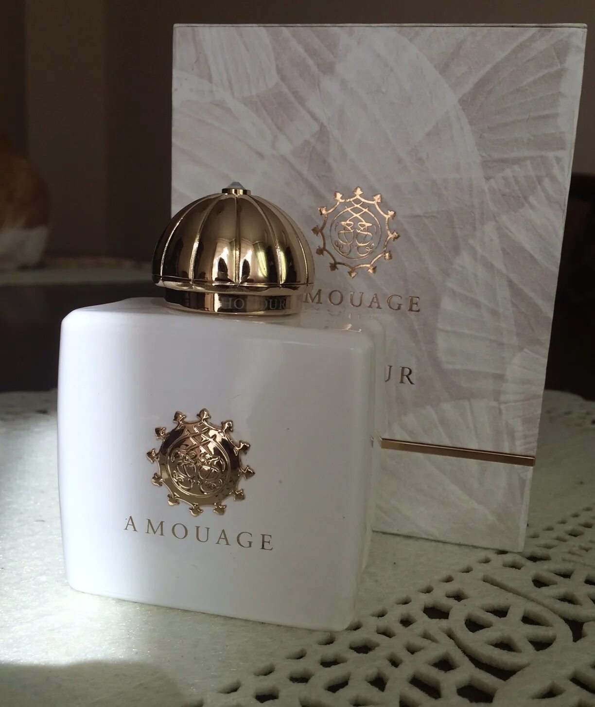 Амуаж хонор отзывы. Амуаж Онор женские. Amouage honour 25 мл. Амуаж хонор. Амуаж хонор оригинал.