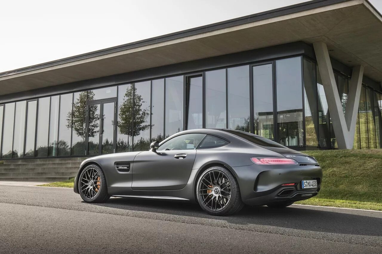 Mercedes benz amg 2018. Мерседес амг 63 s 2018. Мерседес амг gt купе. Mercedes benz amg 63 coupe. Mercedes-benz amg gt-r roadster.