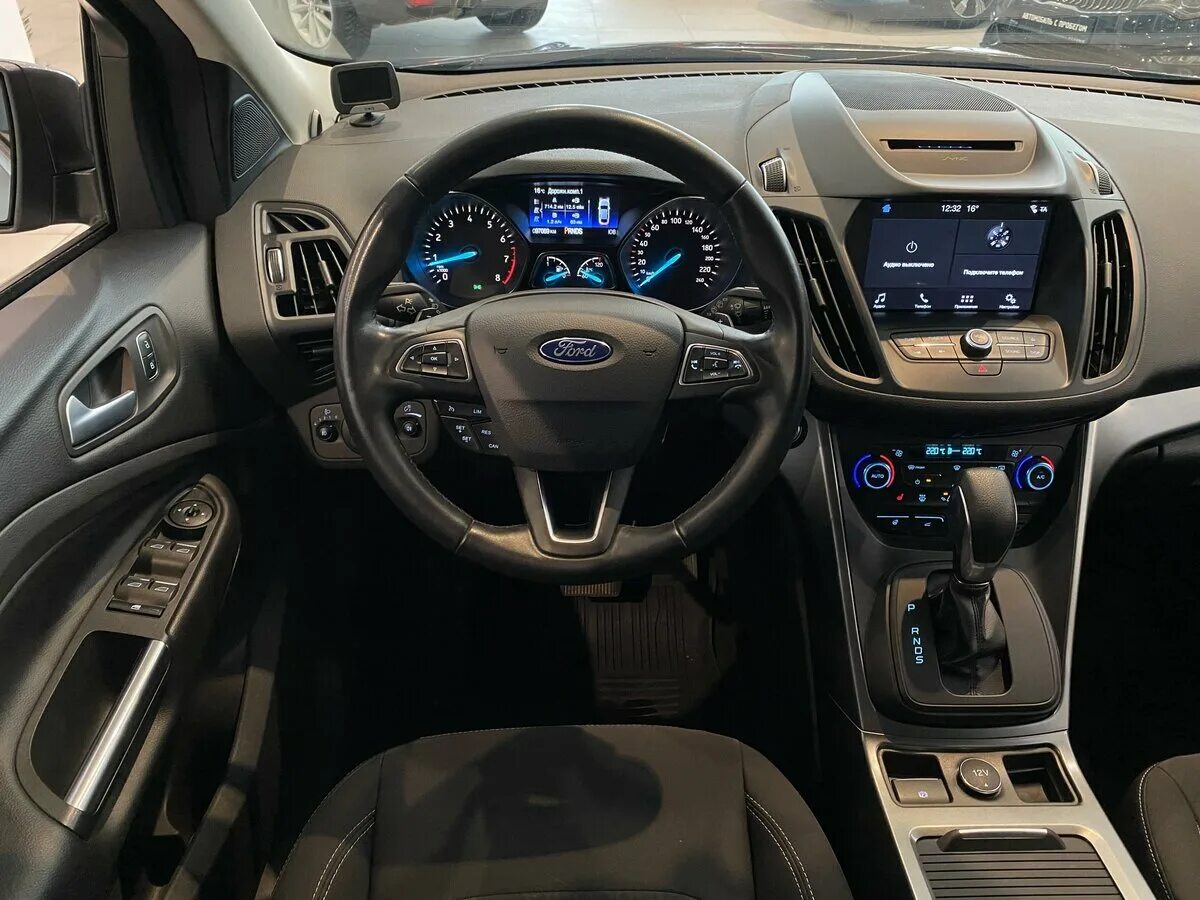Форд куга 2017 2.5. Форд Куга 2. Форд Куга 2 салон. Ford Kuga 2 Рестайлинг. Ford Kuga 2 Restyling.