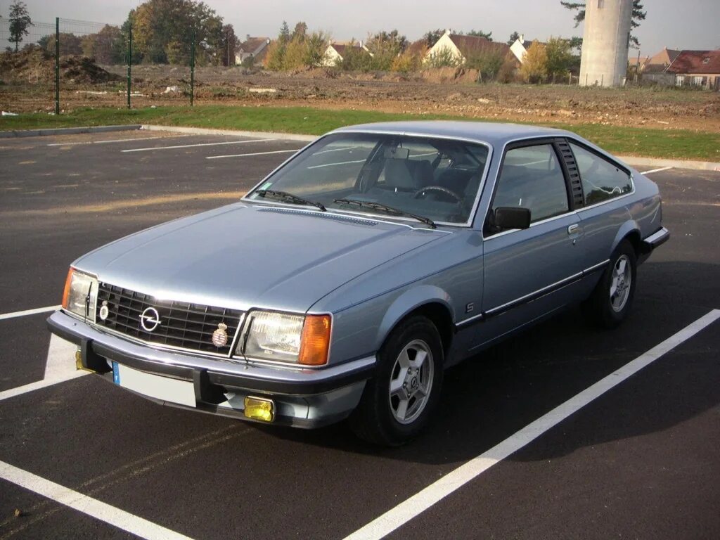 Монза машина. Opel Monza. Opel Монза. Opel Monza GSE. Opel Monza 1978.