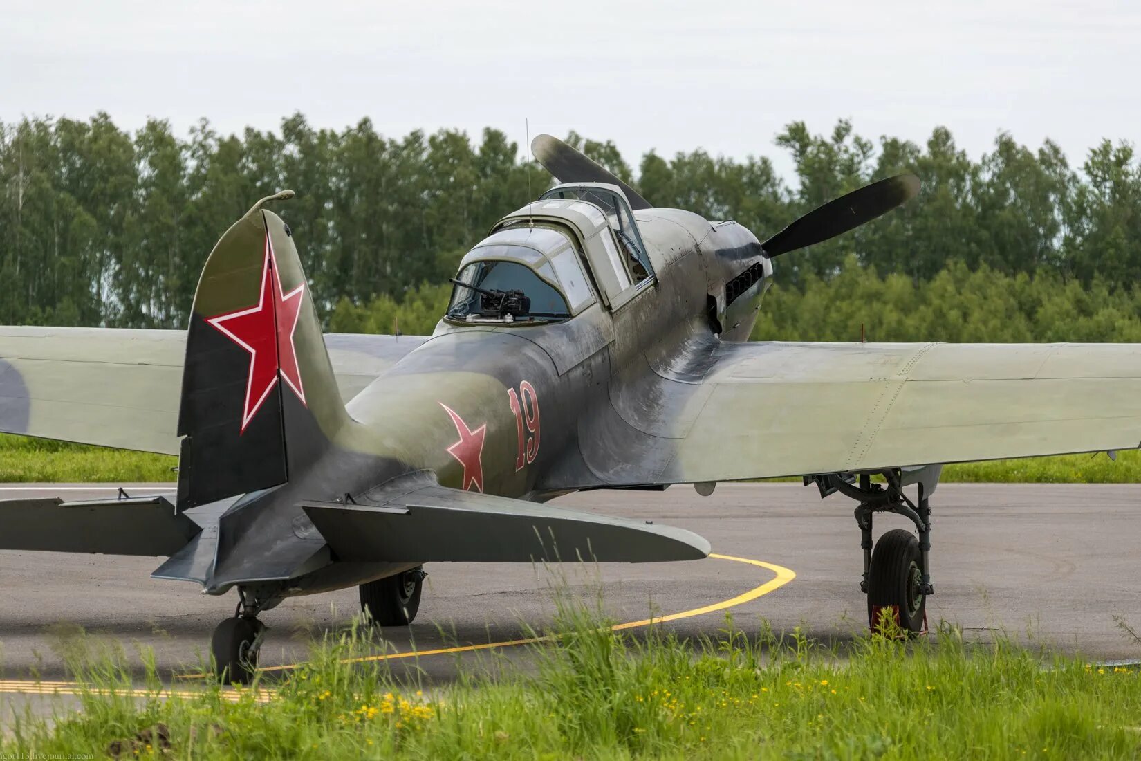 Создатель ил 2. Штурмовик ил-2. Ил-2 1943. Ил-2 двухместный. Штурмовик Ильюшин ил-2.