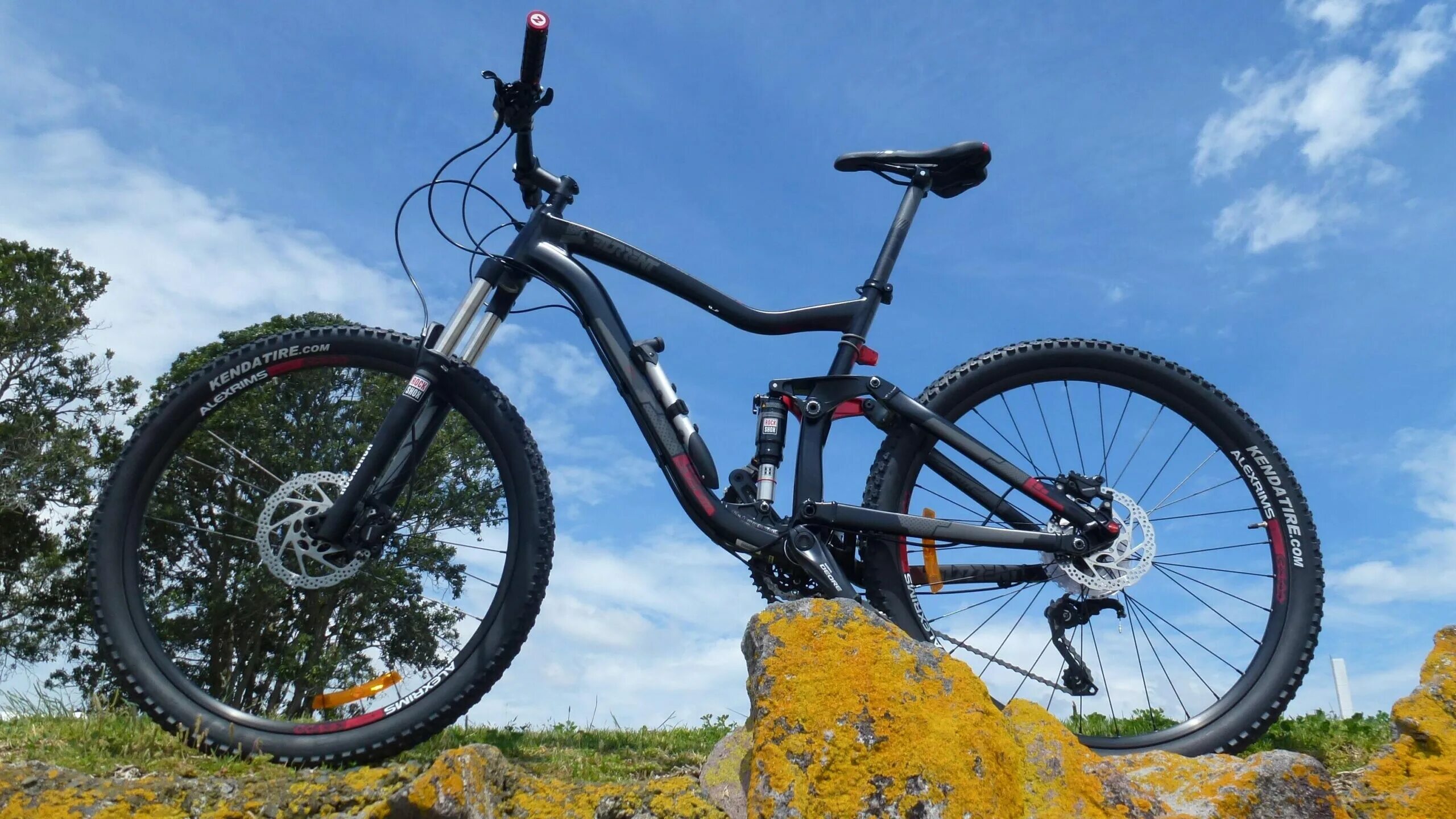 Pin by JT on DHMTB Mountain biking photography, Mountain bike races, Downhill bi