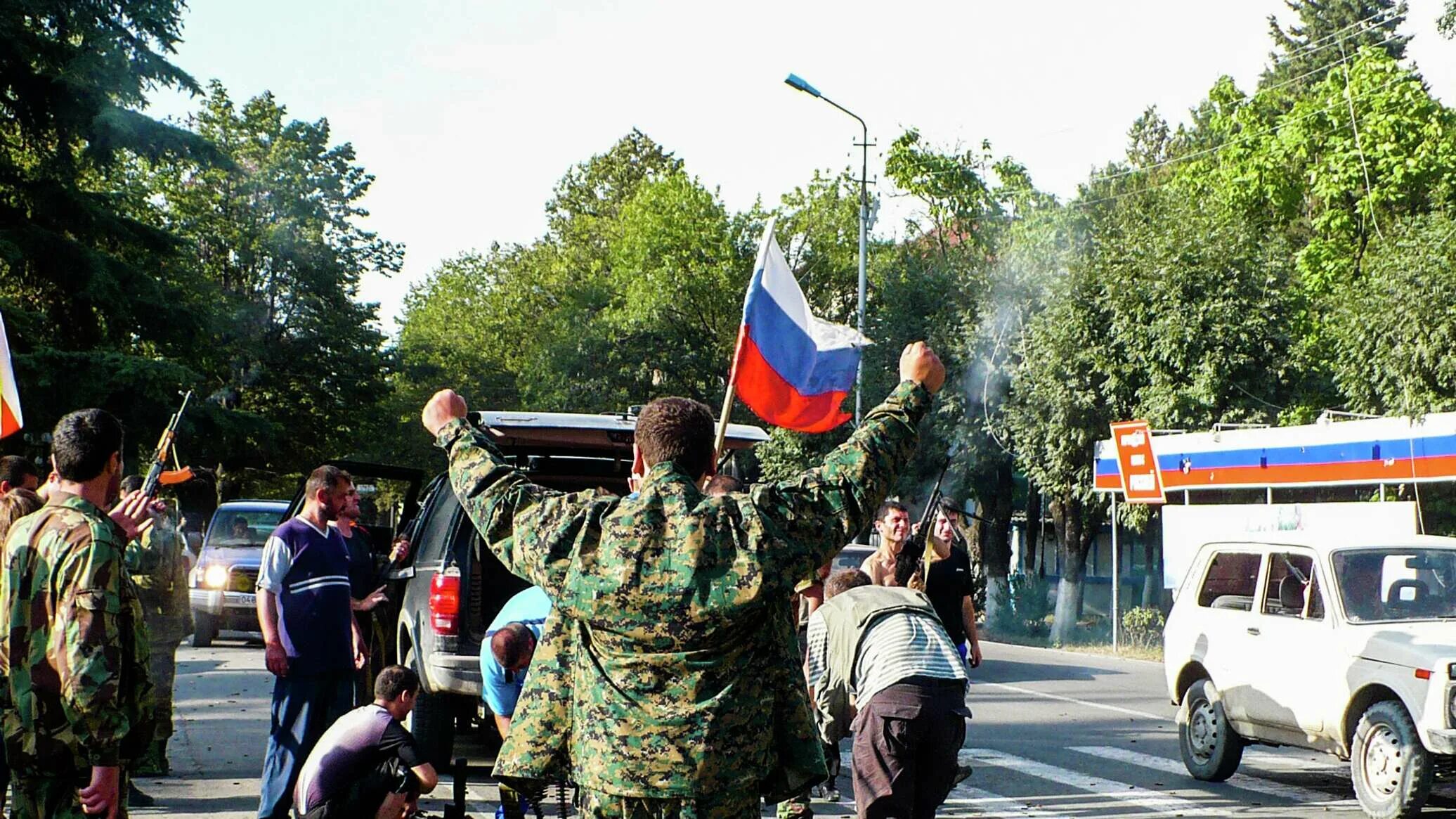 Южная осетия год независимости. 26 Августа 2008 независимость Южной Осетии. 26 Августа день признания независимости Южной Осетии. Цхинвали Южная Осетия 2008. Миротворцы РФ В Южной Осетии 2008.