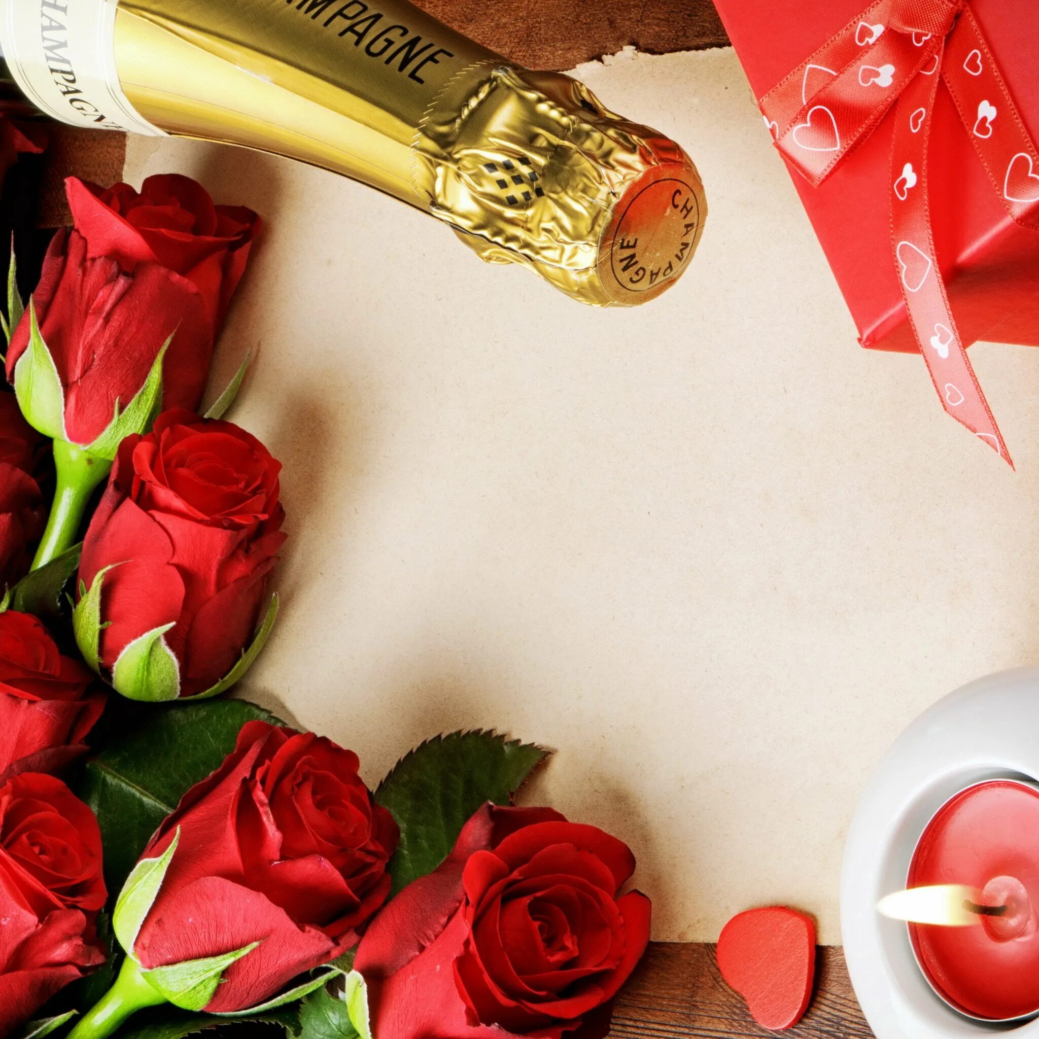 Цветы и шампанское. Шампанское и розы. Цветы шампанское конфеты. Букет роз и шампанское.
