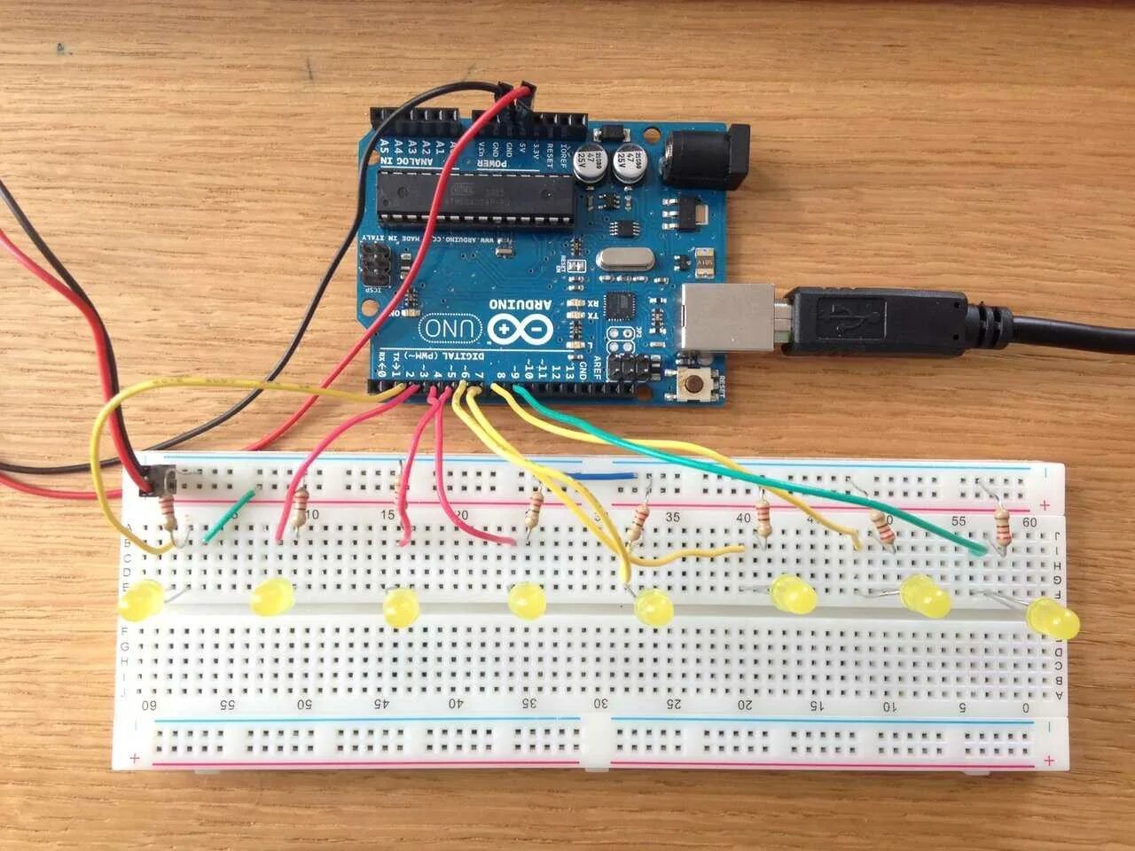 Макетная плата Arduino uno. Макетная плата ардуино уно. Ардуино уно светодиод. Макетная плата ардуино нано. Собран на ардуино