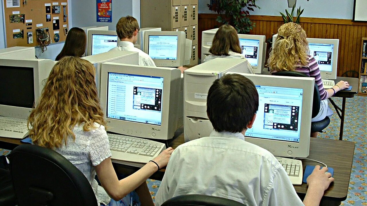 Есть работа информатика