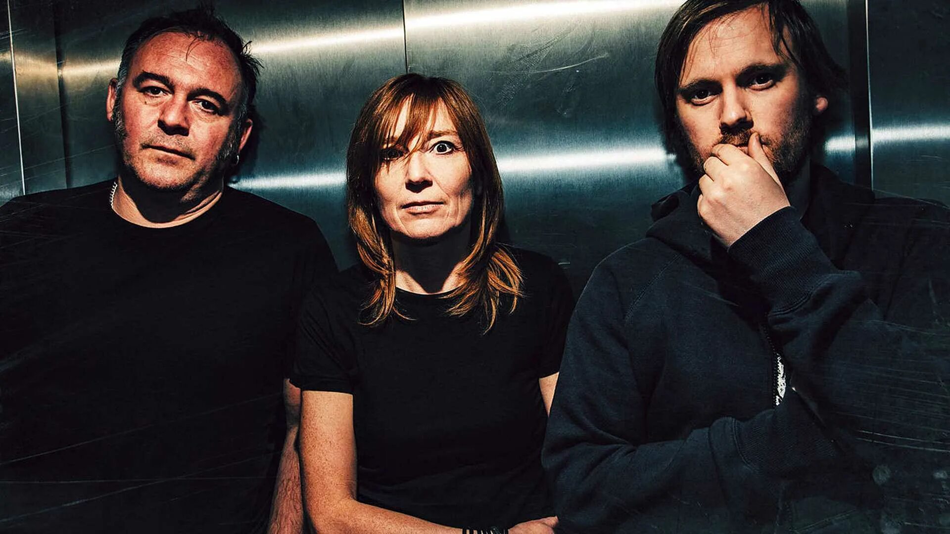 Группа Portishead 1994. Portishead солистка. Portishead 2022. Группа Portishead 2020. Подобные исполнители