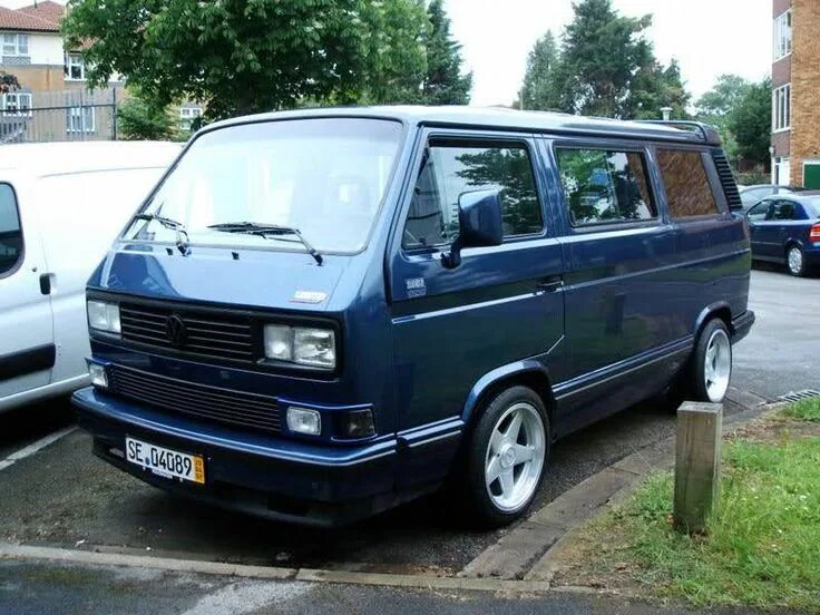 VW t3 Multivan. Volkswagen t3. Фольксваген Транспортер т3. VW Transporter t3 голубой. Т3 2 4