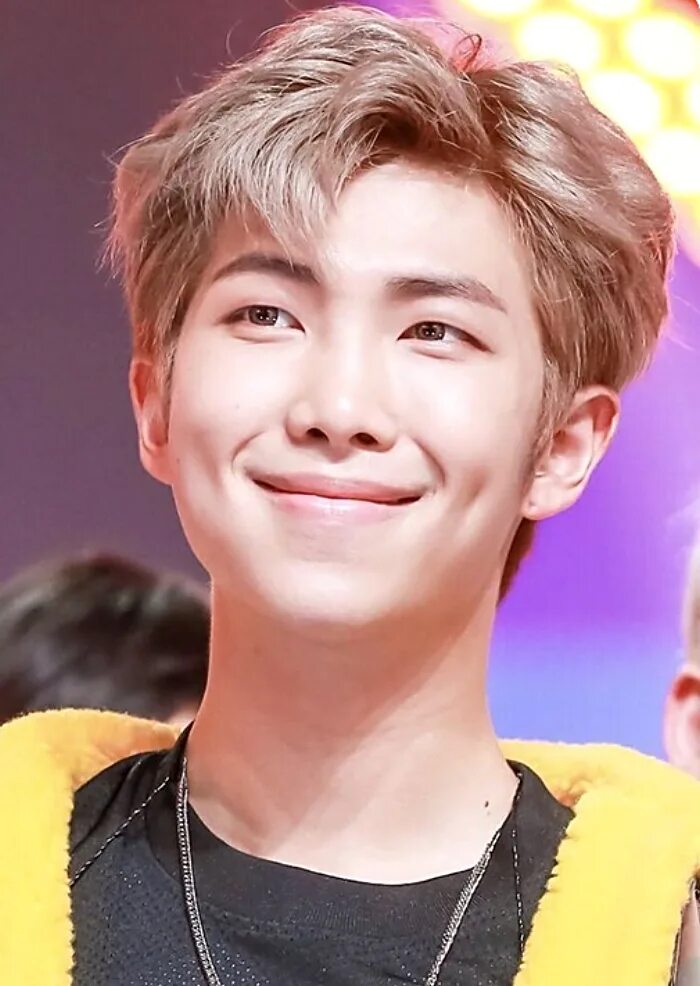 Джун из bts. Rm bts. джун бтс.