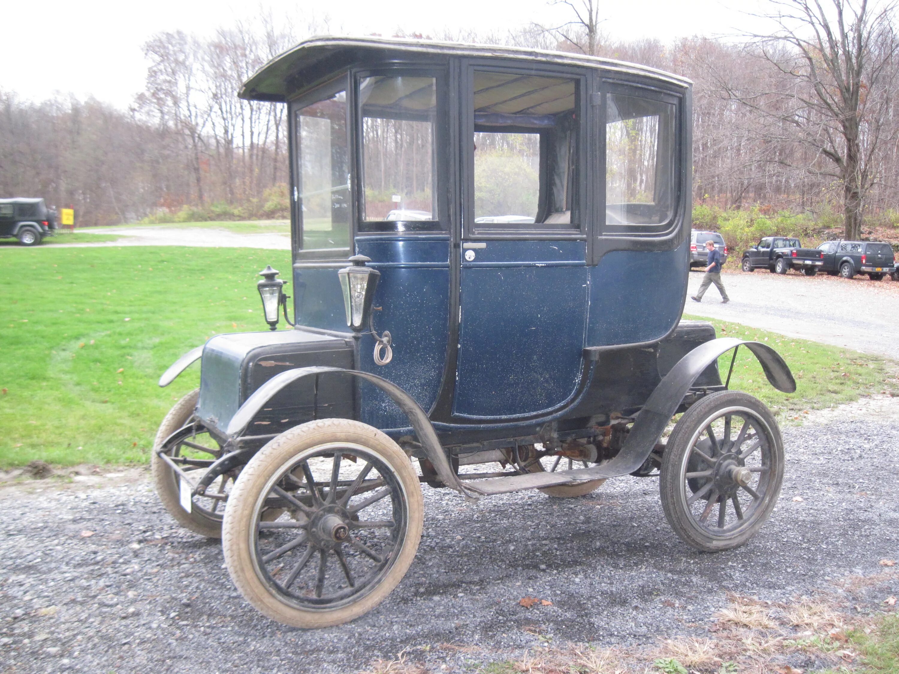 1 электрический автомобиль. Первый электрический автомобиль. Электромобиль 1880 года. Йедлик Аньош автомобиль.