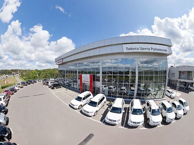 Тойота рядом со мной. Inchcape тойота центр внуково. Нариманова 128 ульяновск тойота. Тойота центр в самаре. Toyota центр омск.