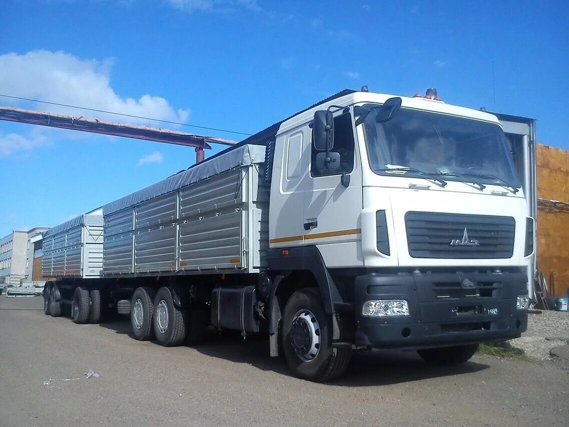 Маз зерновоз с прицепом авито. Маз 6303 бортовой зерновоз. Супер маз зерновоз. Маз 6312 с прицепом. Маз зерновоз старый.