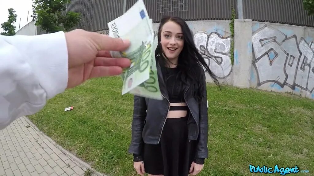 Паблик агент пикап. Паблик агент изабель. public agent имена моделей. ева паблик агент. public agent дает деньги.