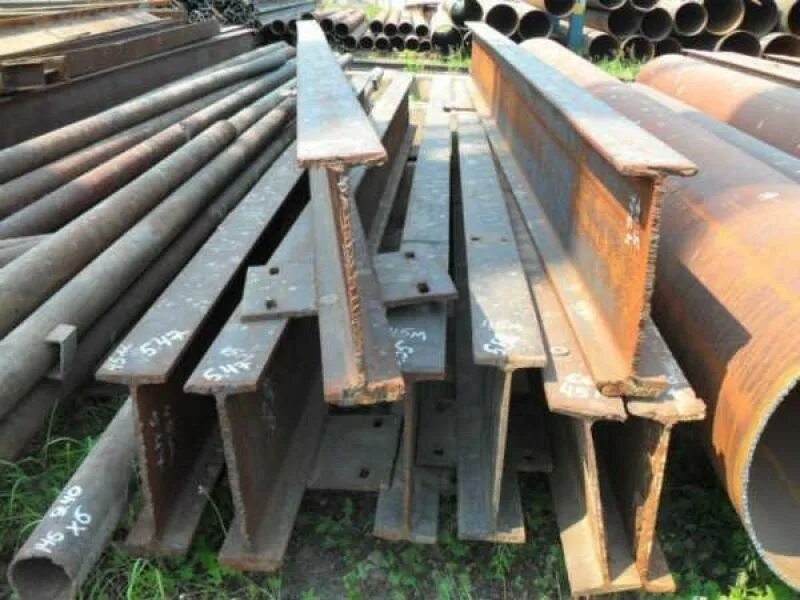 Балка труба. Уголки швеллера металл. Трубы балки. Балка профильная металл. Уголки трубы швеллеры.