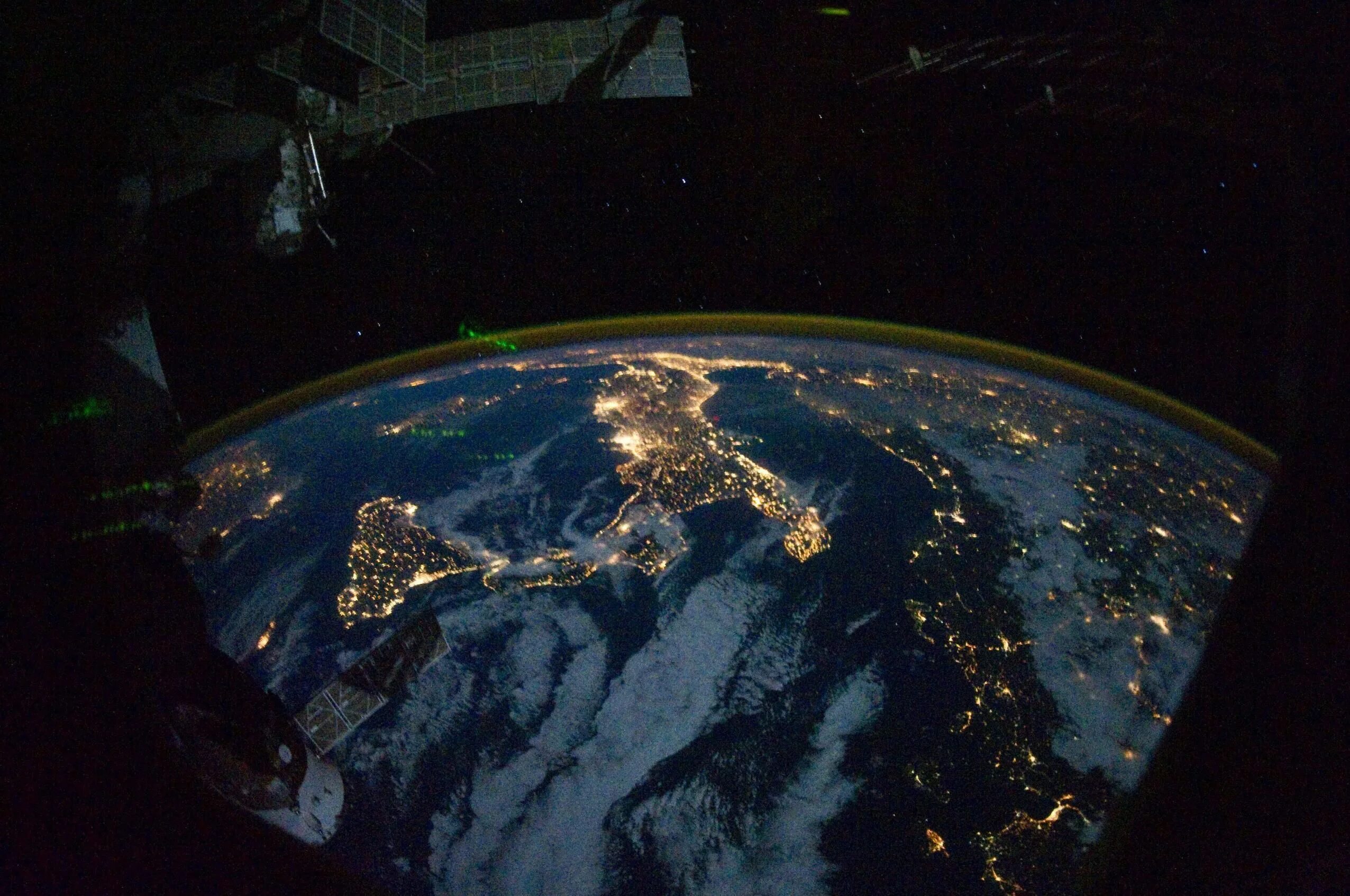 Вид земли из космоса. О земле и космосе. Снимок земли из космоса. Красивый вид из космоса. Снимки планеты земля