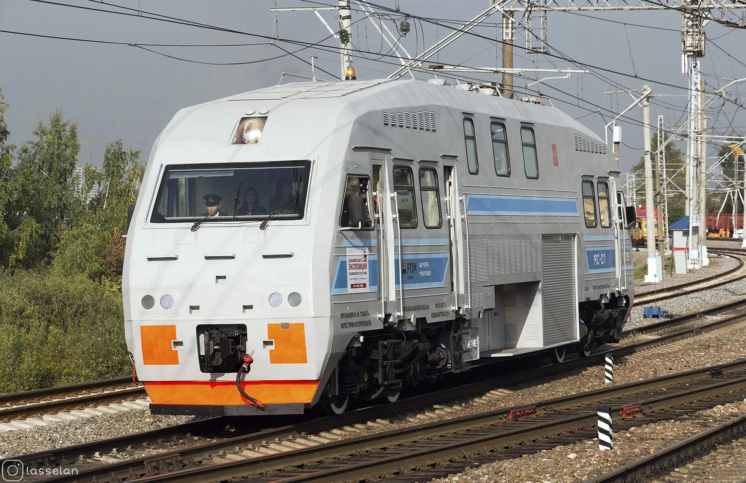 ТЭС1000-017 - Фото - RailGallery