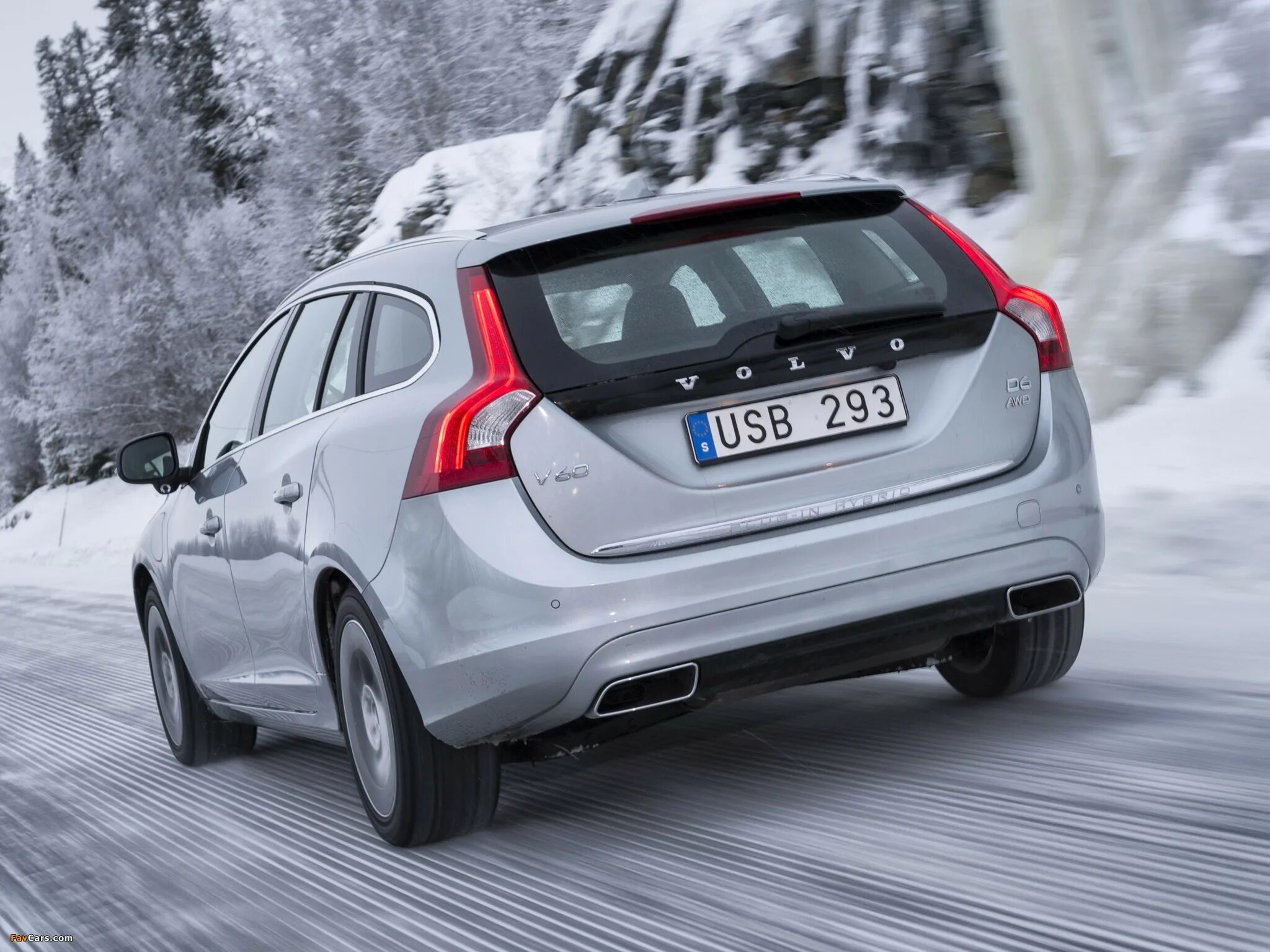 Вольво v60 avant. Volvo v60 d6 2019. Volvo v60 d6 2020. Volvo v60 2012. Вольво мягкий гибрид