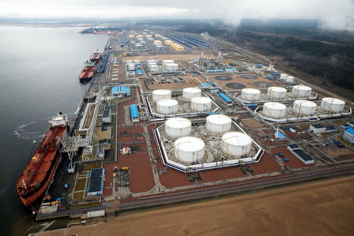 Предприятие уст. Нефтеналивной порт усть-луга. нефтебаза усть-луга. усть луга ойл терминал. нефтеналивного терминала «бухта север».