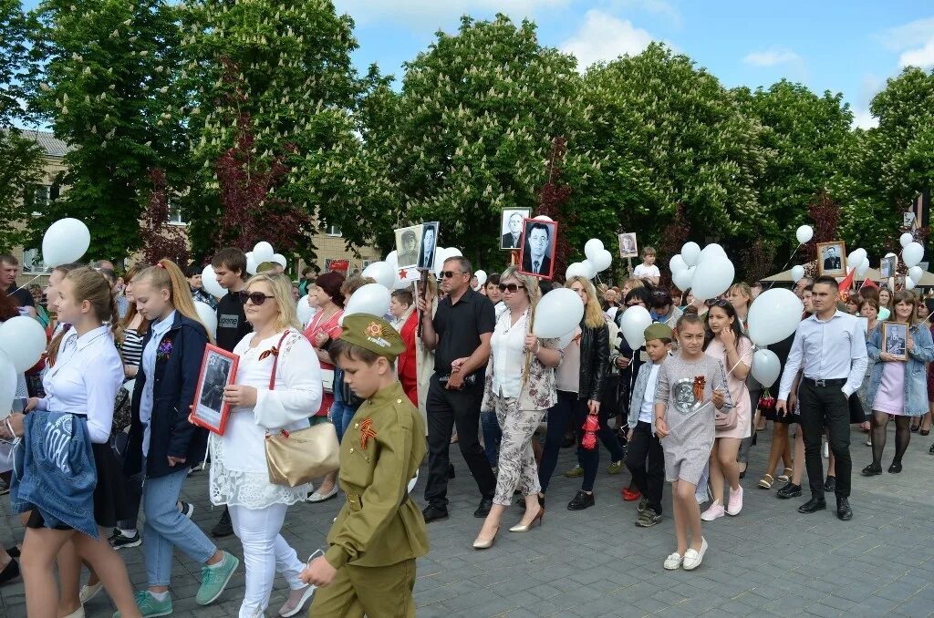 Погода в матвеев кургане на 10. Матвеево-Курганский район Ростовской области. Матвеево-Курганский район КПРФ. Матвеев Курган Украина. Матвеево Курганский район фото.