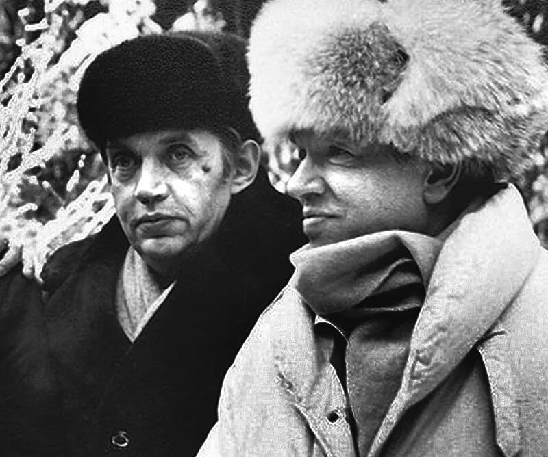 Ахмадулина рождественский. Евтушенко окуджава вознесенский рождественский. евтушенко рождественский вознесенский. рождественский, евтушенко, вознесенский, ахмадуллина, окуджава.. вознесенский ахмадулина евтушенко.