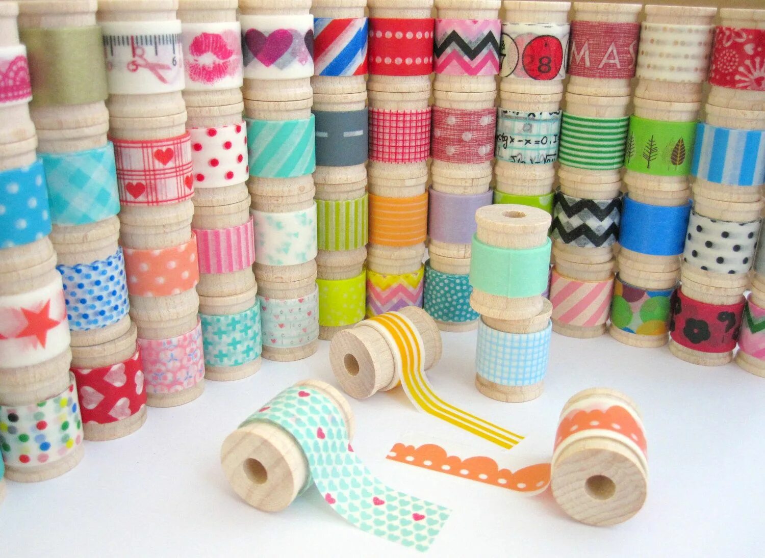 Самодельные скотчи. Washi Tape скотч декоративный. Декоративная клейкая лента Pet Washi Tape. Декоративная лента Washi. Скотч цветной декоративный.