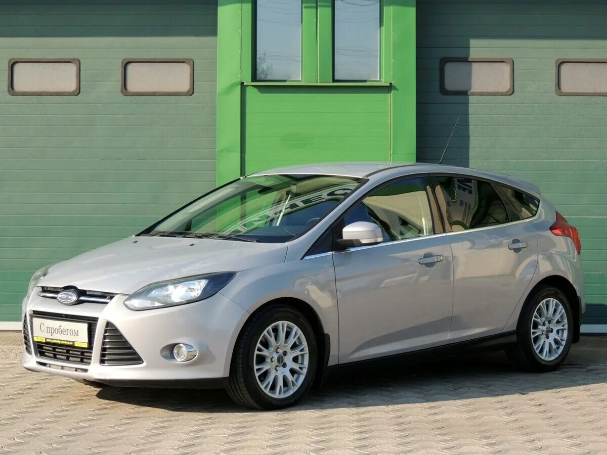 Форд хэтчбек 2008 года. Ford Ford Focus 2012. Форд фокус 3 2012. Форд фокус 2012 хэтчбек. Ford Focus 3 Grey.