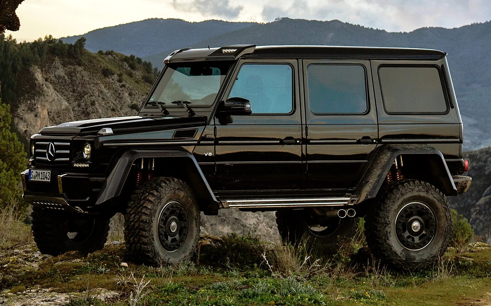 90 x 42. Мерседес Гелендваген 4х4. Гелендваген 4 на 4. Gelandewagen 4x4. Mercedes Benz g class 4x4.