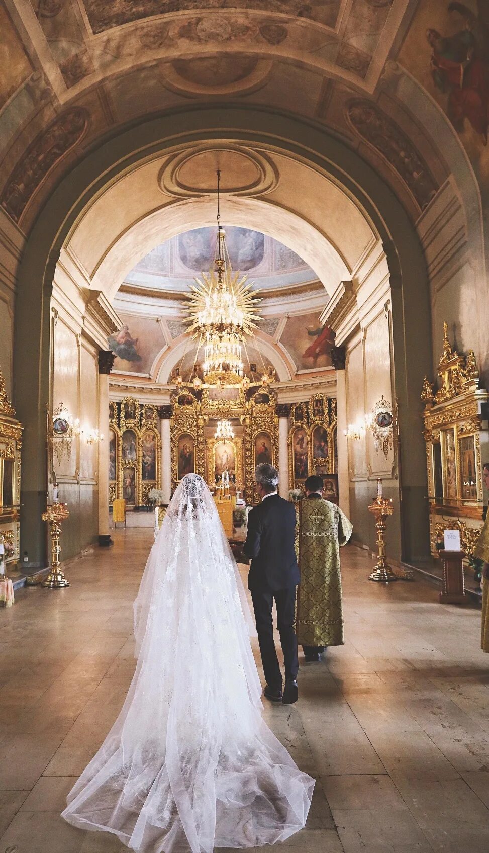 Чин венчания второбрачных. Фотосессия после венчания. Платье для венчания в церкви. Храм ольги ковылкино. Венч.