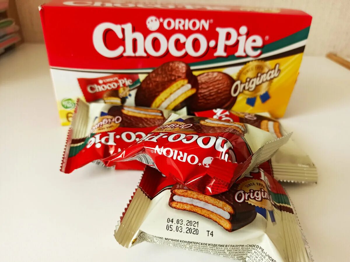 Чоко пай сколько. Печенье Орион Чоко Пай. Orion Choco pie 4. Choco pie Orion 4 штук. Чокопай 90х.