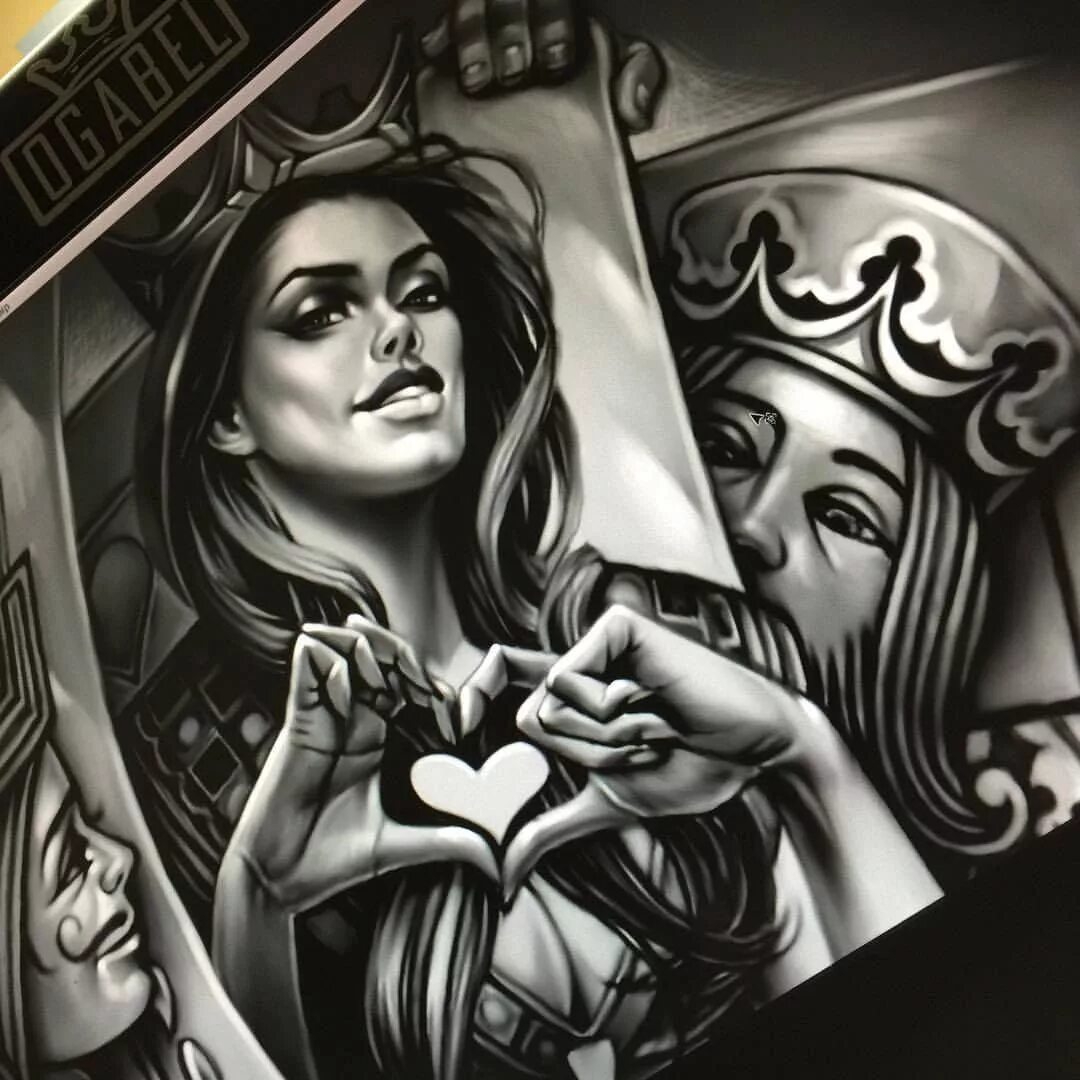 Король и дама карты. Чикано карты дама король. Стиль чикано скелет дама пик. Тату девушки карты. Тату девушки карты.