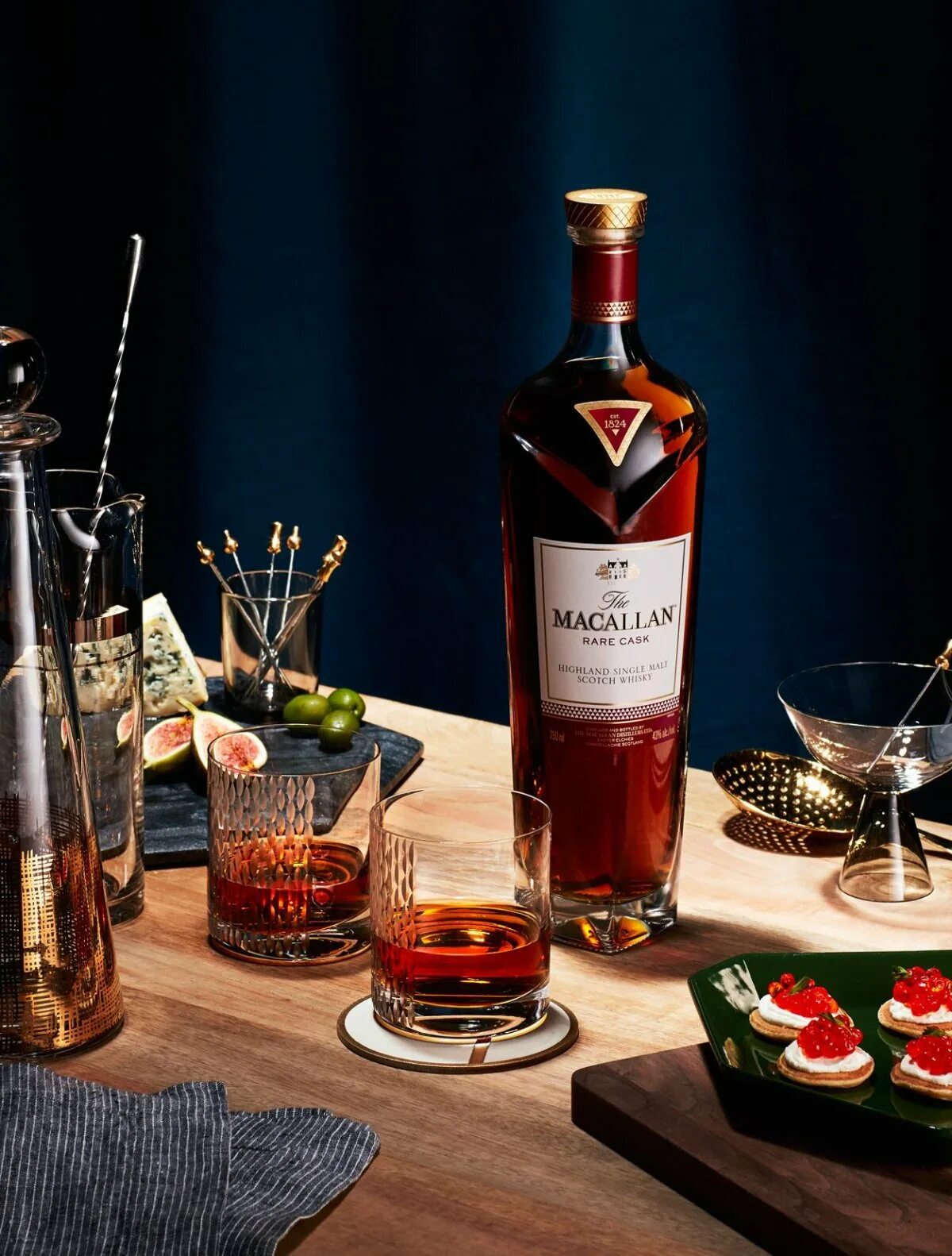 Wine whiskey. Красивые бутылки с алкоголем. Виски. Ром текила виски. Шардоне в бокале.