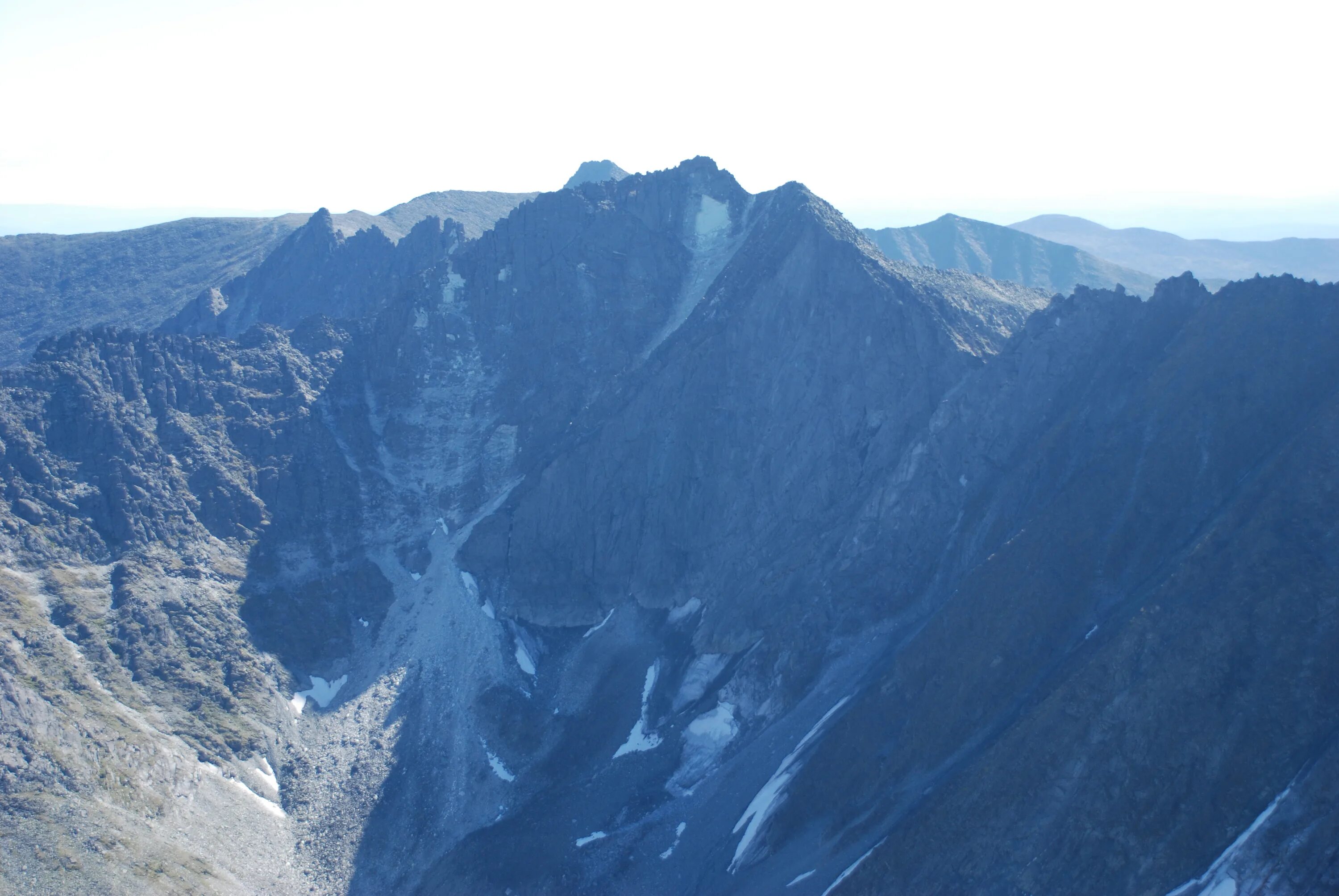 Югыд ва национальный гора сабля. Пик сабля приполярный урал. Перевал сабля приполярный урал. Дыхтау гора. Гора свердлова.