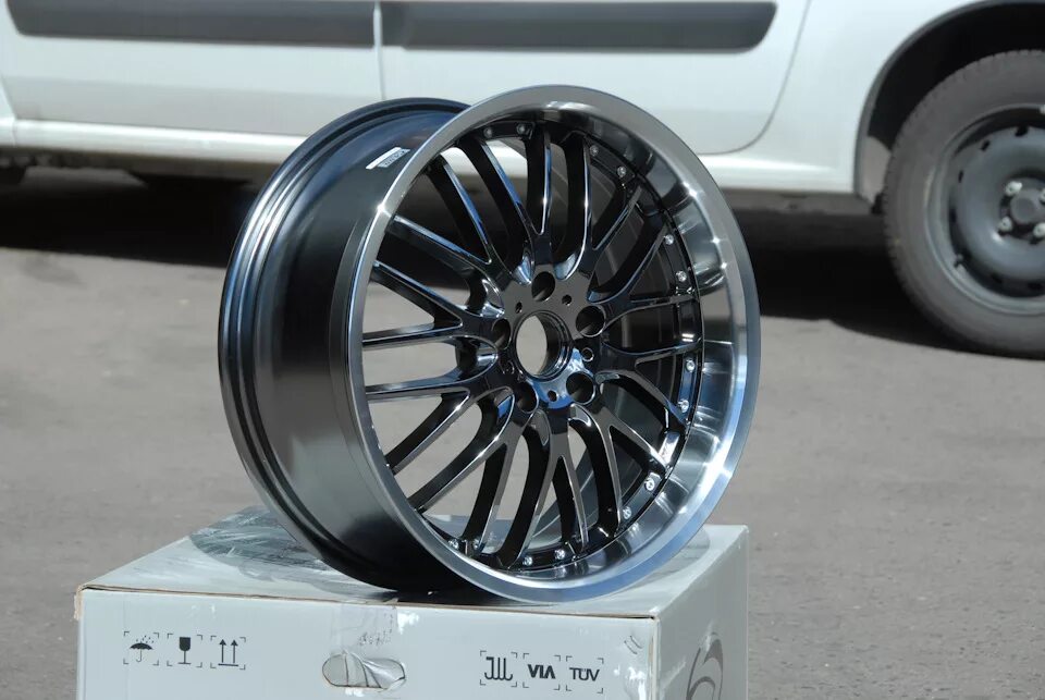 Литые диски 10 радиус. Sakura wheels r3154. диски sakura r18 5 114.3. sakura wheels r3154 r17. диски alpina r18 5 114.3.