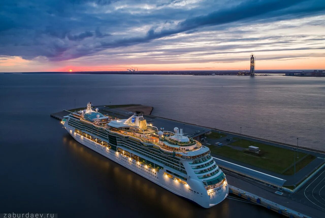 Пассажирский порт санкт-петербург морской фасад. Пассажирский порт санкт-петербург морской фасад санкт-петербург. Пассажирский порт васильевский остров. Порт морской фасад санкт-петербурга. Пассажирском порту петербурга.