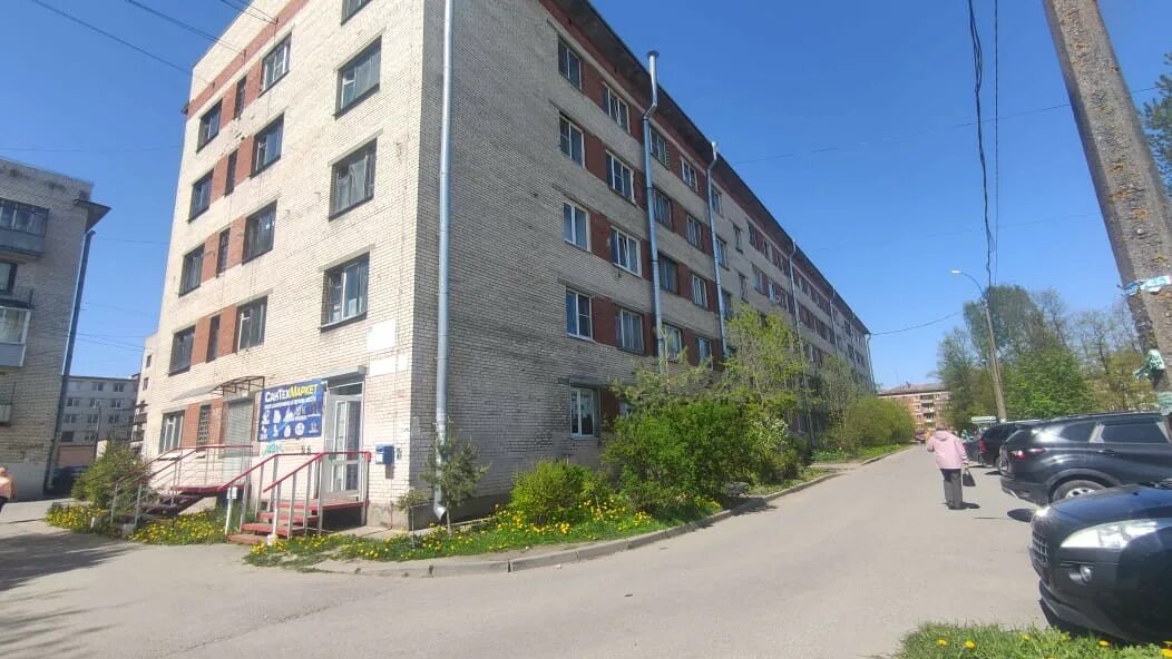 Комнаты в никольском тосненский. Квартиры в никольском лен обл. Северодвинск народная 10 квартиры. Проспект ленина 37 лиски. Школьная 2 б никольское фото.