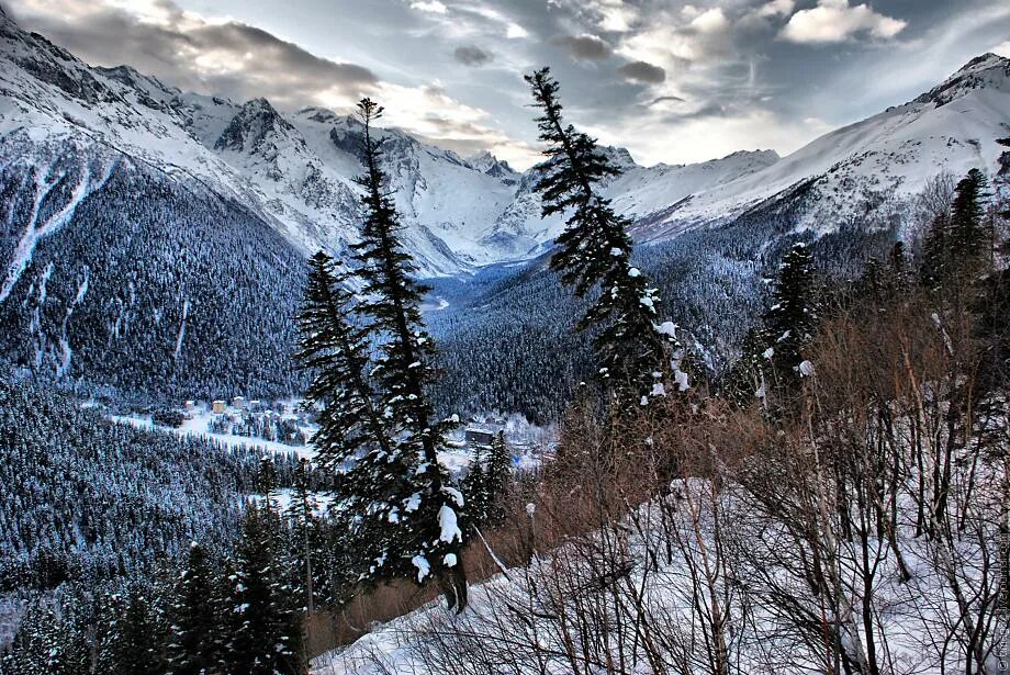Теберда зимой. Зимняя Теберда. Теберда Домбай зимой. Владикавказ Домбай. Теберда 2022