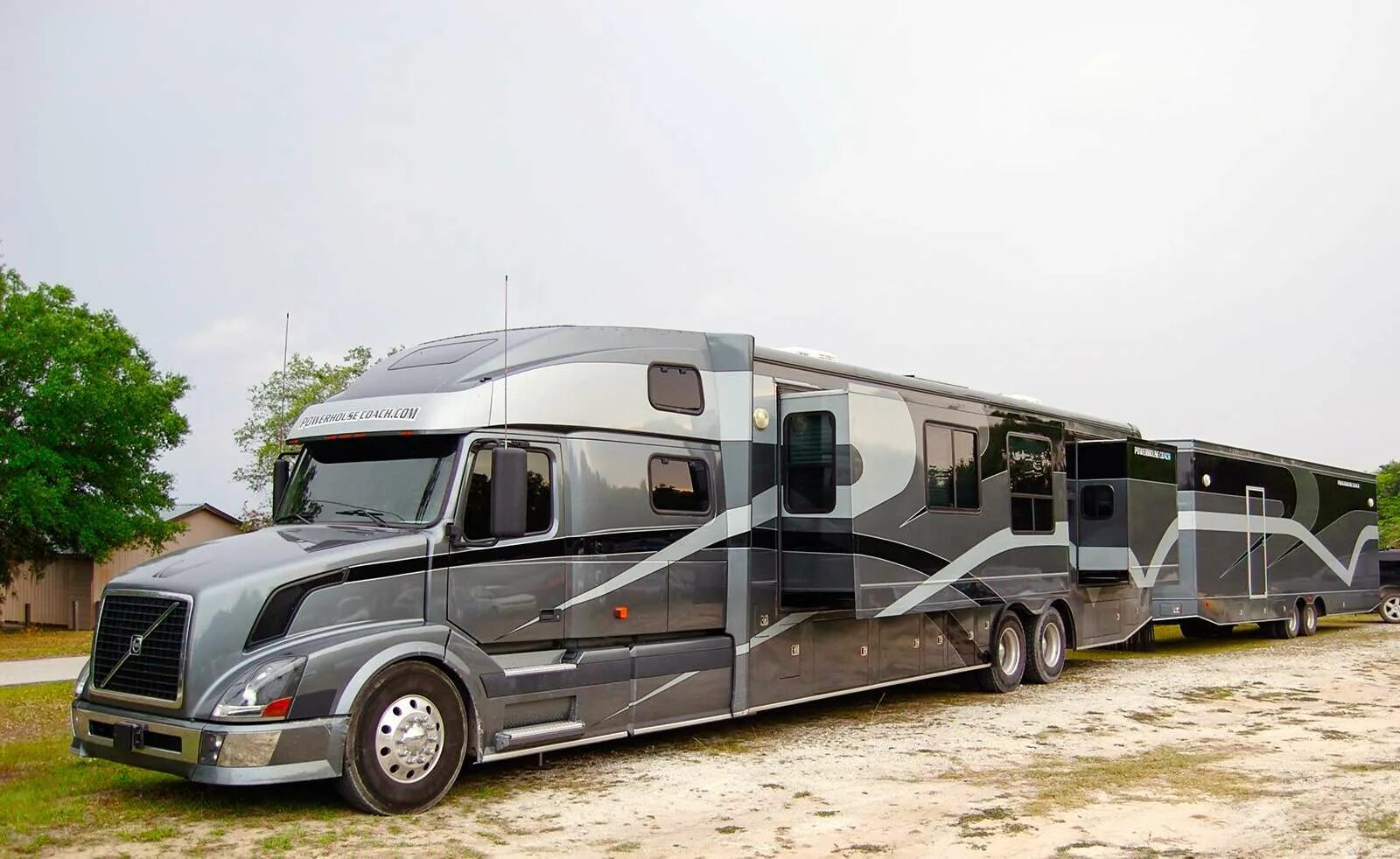 Американские автодом fifth wheels. Самый большой трейлер. Седельный тягач автодом. Самый большой дом на колёсах. Автодом вольво в10м.