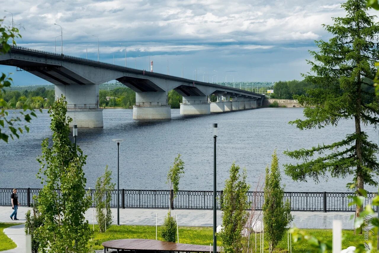 Пермь от набережных челнов. Набережная пермь. набережная пермь 2025. набережная пермь сегодня. показать набережную в перми.