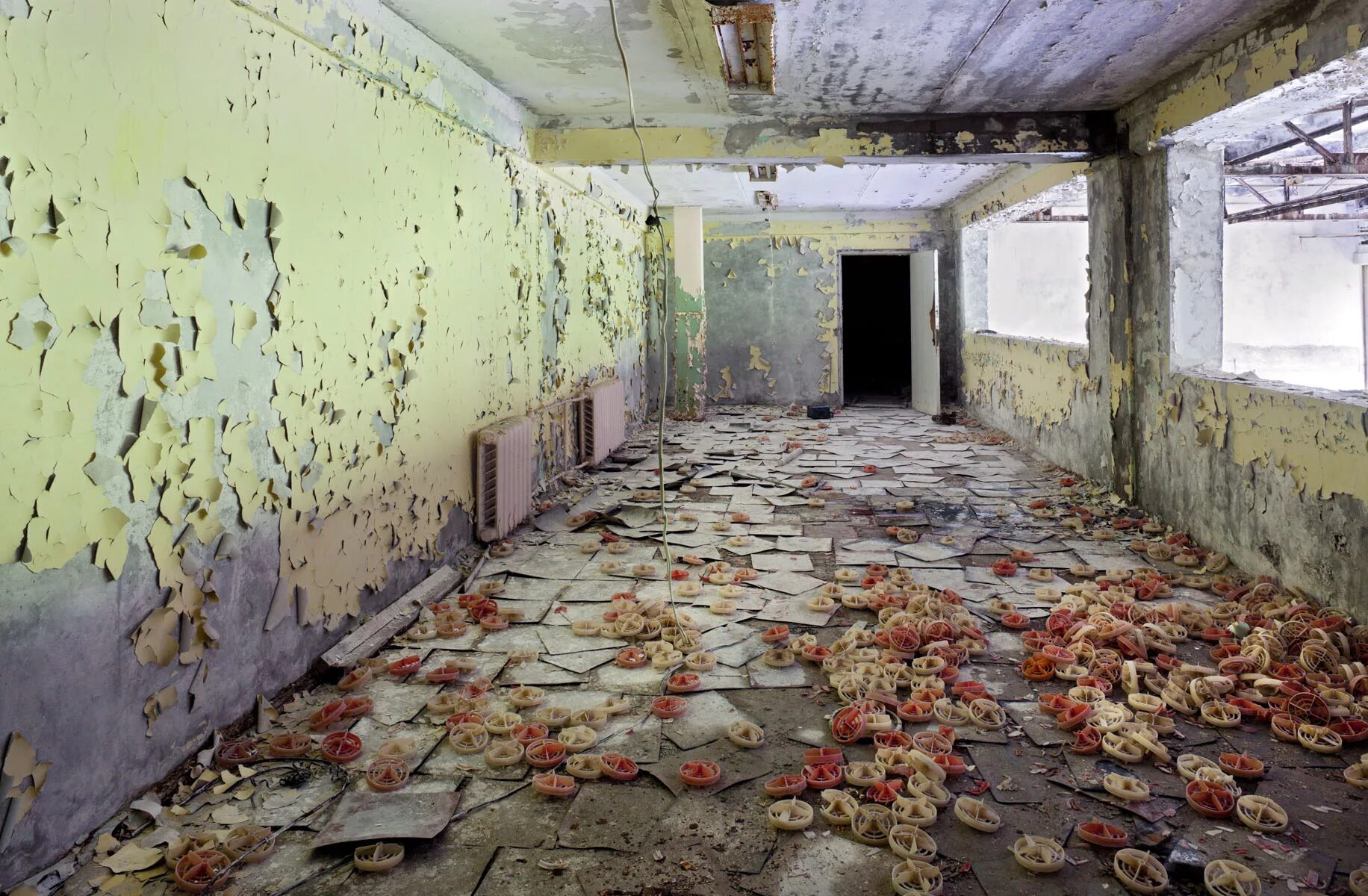 заброшки чернобыля и припяти. чернобыль зона отчуждения город призрак. зона отчуждения город припять. чернобыль город припять. припять зона отчуждения 2021.