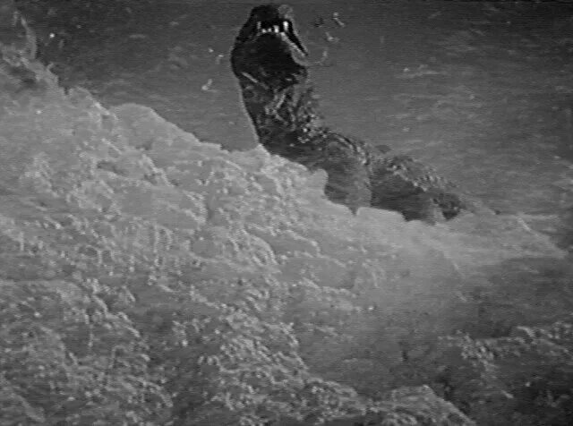 Beast from 20000 fathoms. Годзилла против мотры 1964 годзилла. The beast from 20,000 fathoms. Монстр с глубины 20000 саженей. Чудовище с глубины 20000 саженей.