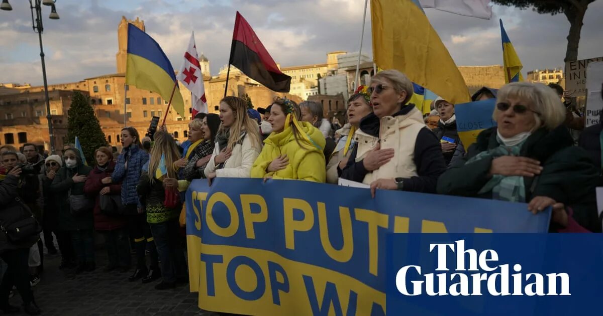 Митинг украинцев. Митинги в Европе. Жители Германии. Жители Европы. Митинги украинцев в Европе.